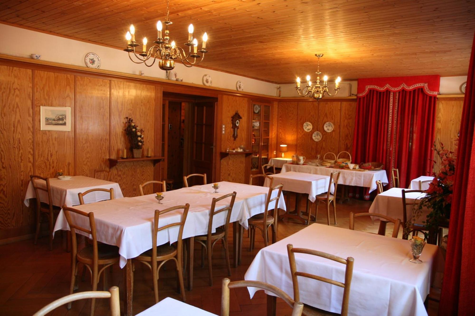 Hotel Hermitage Эволен Экстерьер фото
